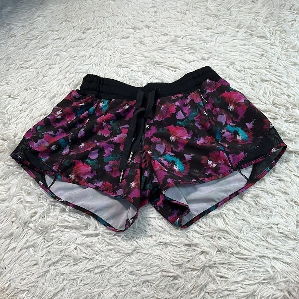 Lululemon Hotty Hot Short (Long) Mini Midnight Bloom Black Deep Fuschia / Black